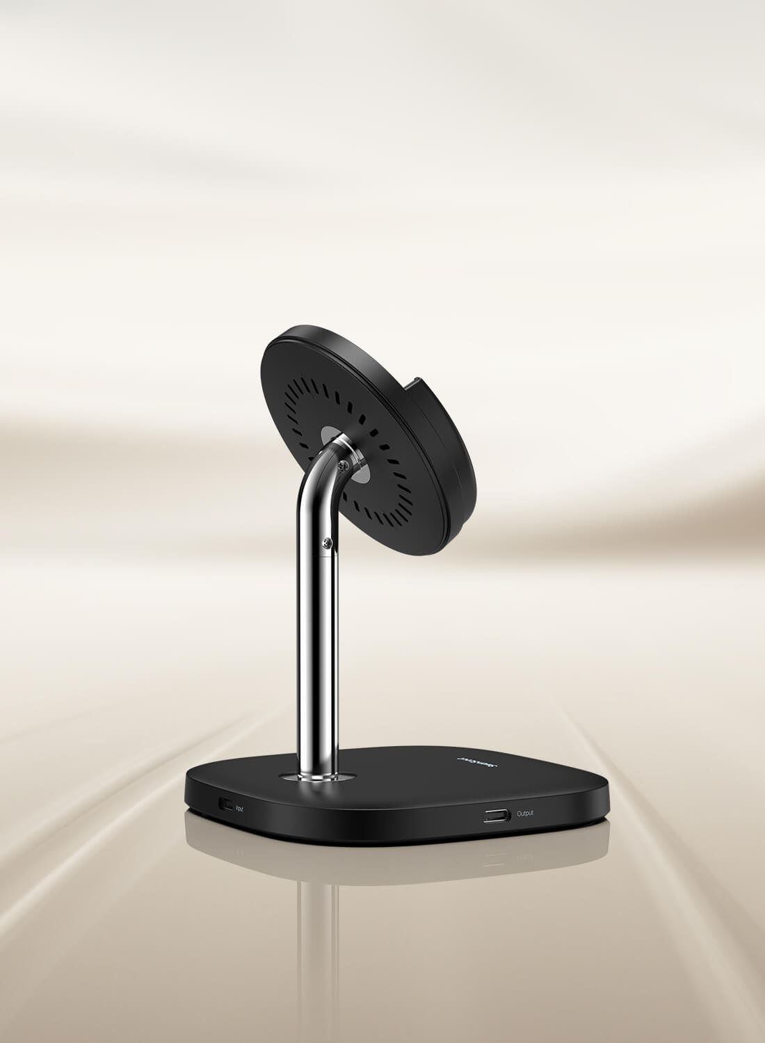 Pair the SwanScout 506M with your AirPods 3rd generation case for convenient and stable wireless charging.